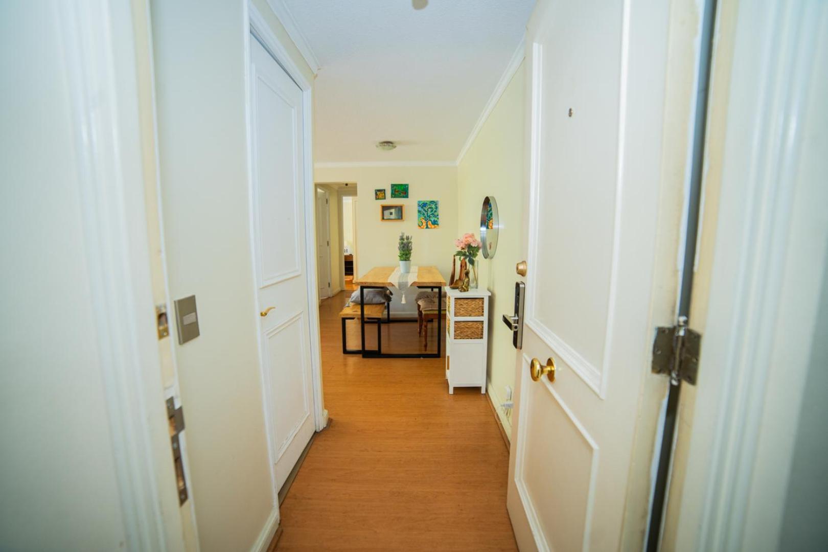 Full Departamento, Metro Manquehue, Condes Apartment *